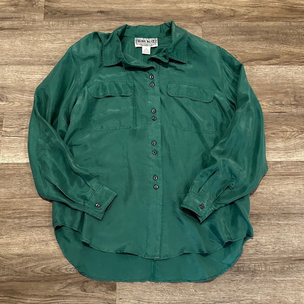 VTG Workwear Clothing Co Women 100% Silk Button Down Blouse Emerald Green Medium